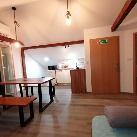 Apartman Megi & Studio Apartman Tomi - Self Check In Krapina Ngoại thất bức ảnh
