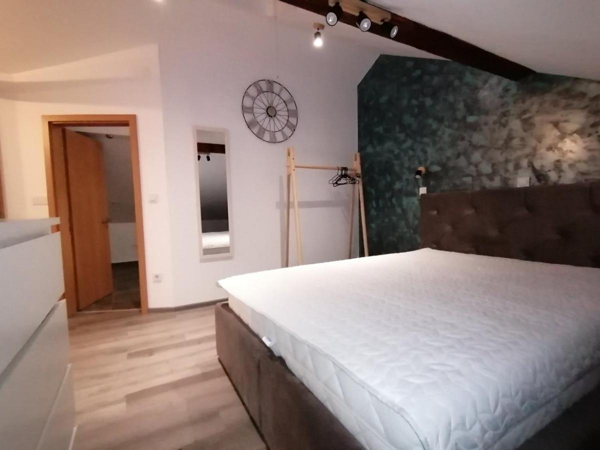 Apartman Megi & Studio Apartman Tomi - Self Check In Krapina Ngoại thất bức ảnh