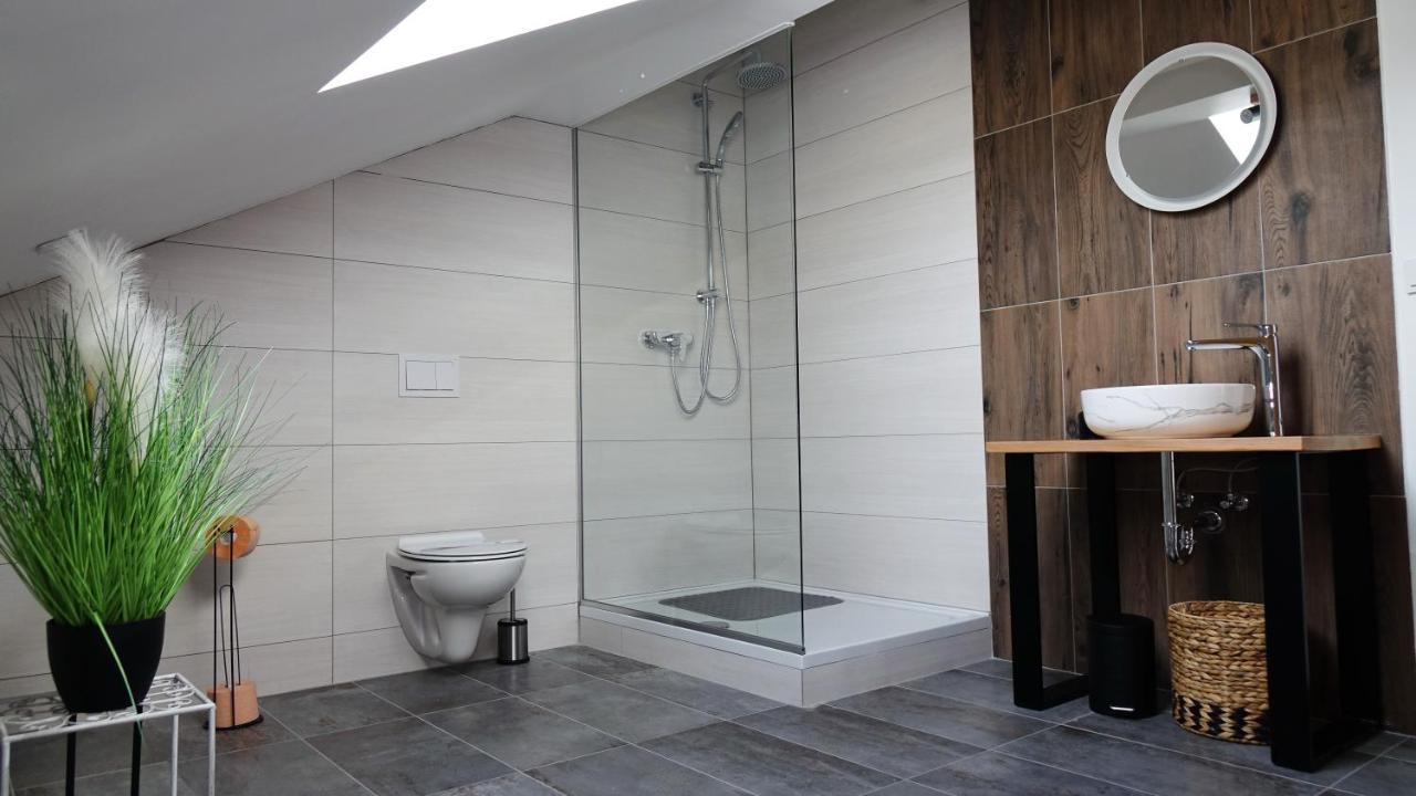 Apartman Megi & Studio Apartman Tomi - Self Check In Krapina Ngoại thất bức ảnh