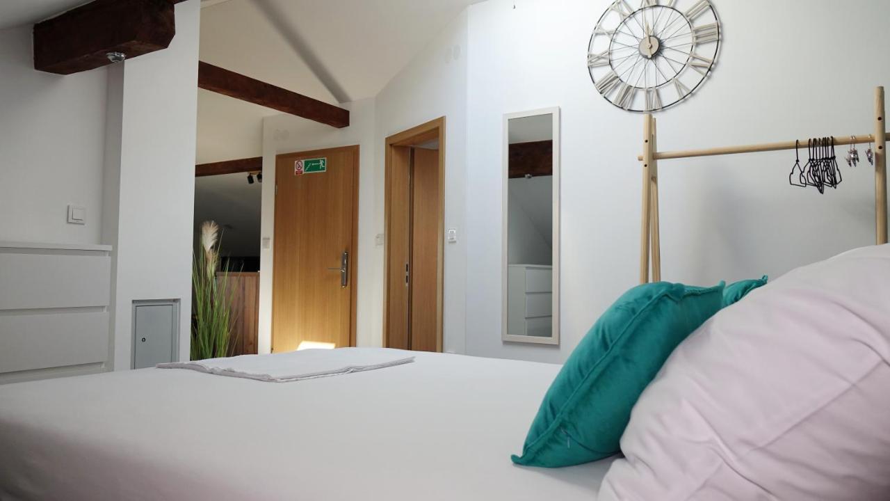 Apartman Megi & Studio Apartman Tomi - Self Check In Krapina Ngoại thất bức ảnh